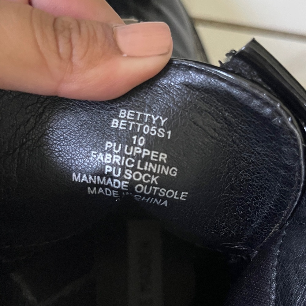 Steve Madden Bettyy1 Black Patent Women's Betty Combat Boot (USED) Size 10 - Picture 10 of 11